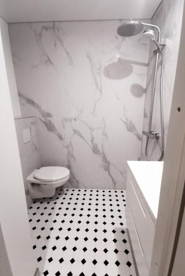 Tolstoi Scandinavian 1 Bedroom Apartment + Free Parking 塔尔图 外观 照片